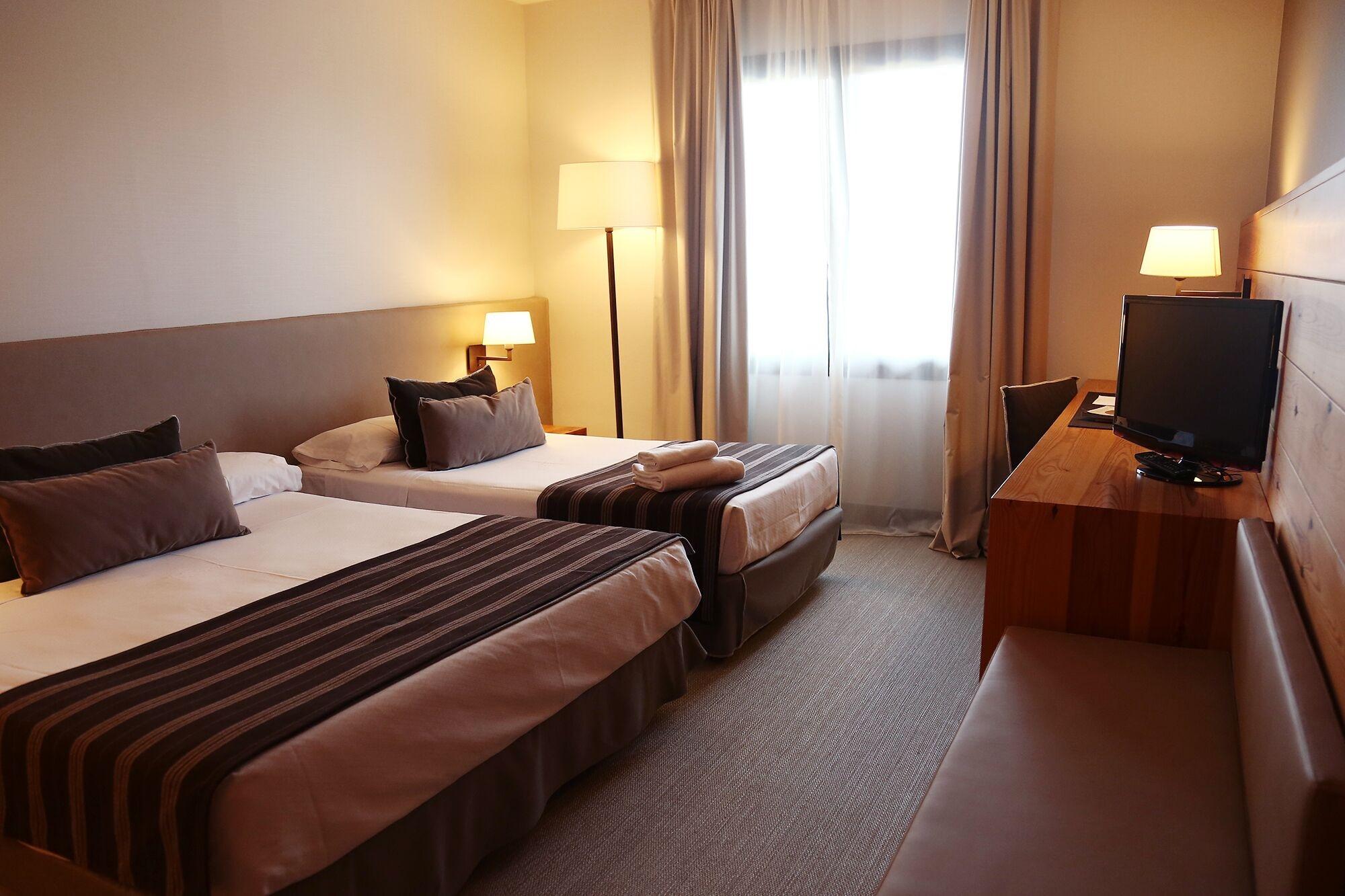 Montanya Hotel Seva Buitenkant foto